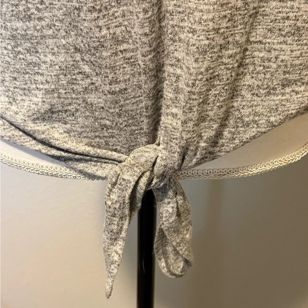 Calvin Klein Gray Tee Size M